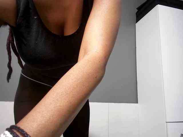 Modelo: Ntombie-one4u
