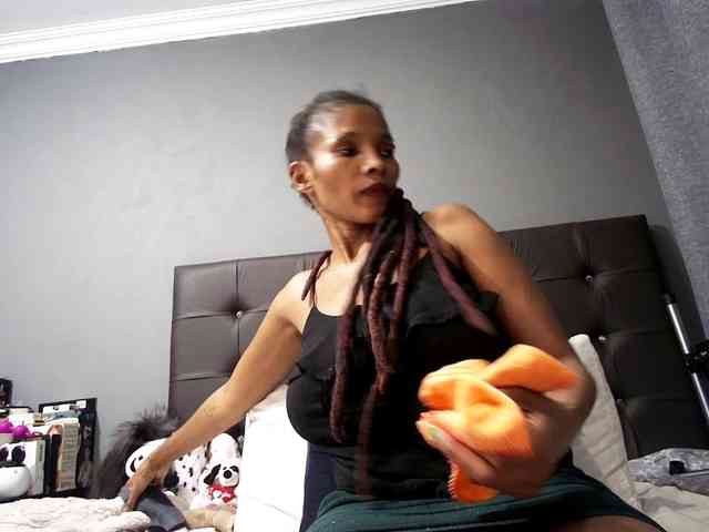 Ntombie-one4u webcam