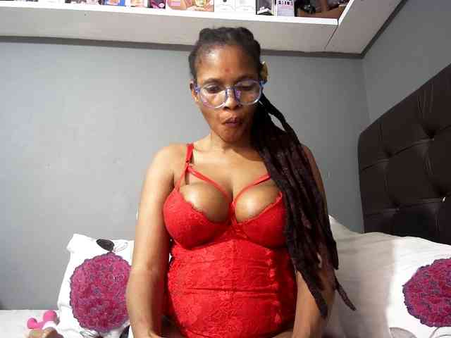 Ntombie-one4u webcam