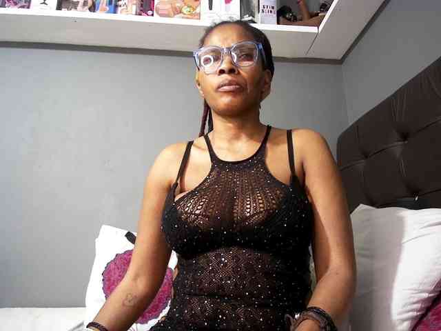 Ntombie-one4u webcam