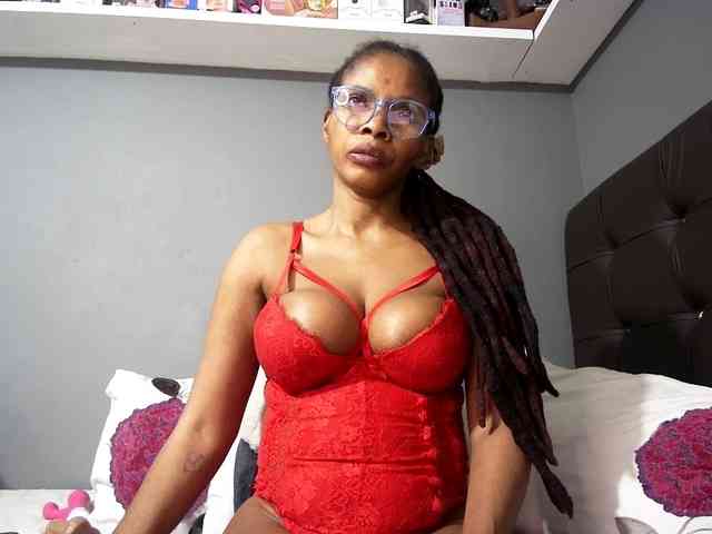 Ntombie-one4u webcam