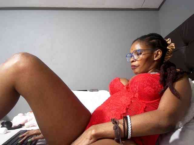 Ntombie-one4u webcam
