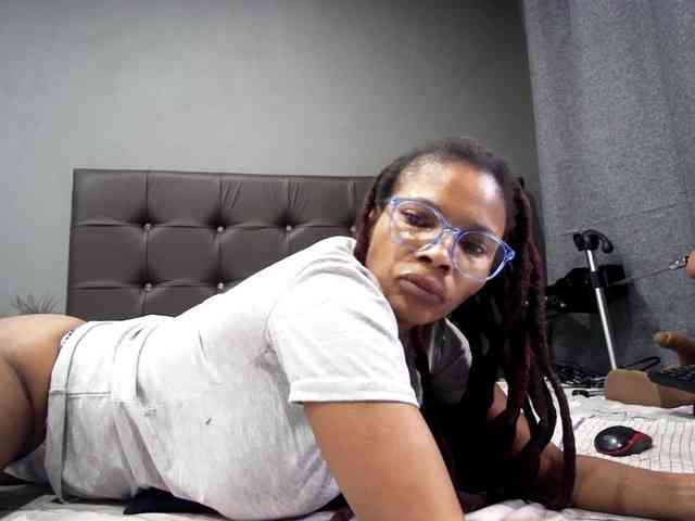 Ntombie-one4u webcam