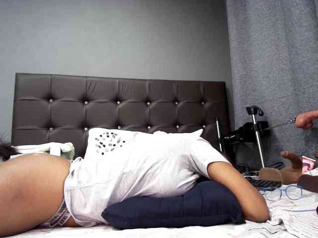 Ntombie-one4u webcam