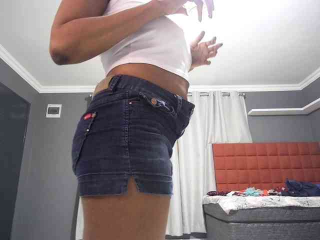 Ntombie-one4u webcam