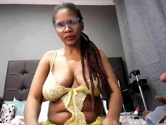 Ntombie-one4u webcam