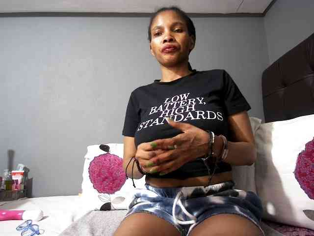 Ntombie-one4u webcam