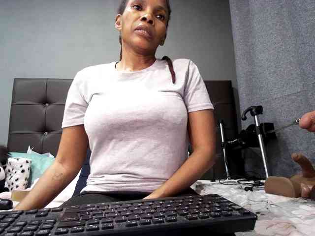 Ntombie-one4u webcam