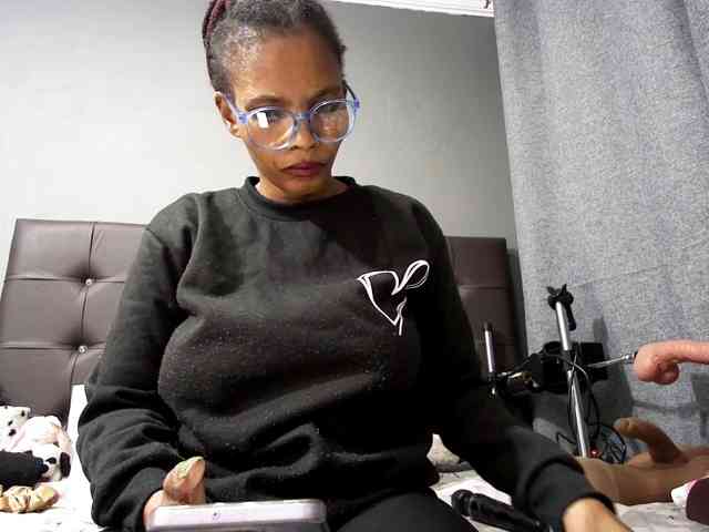Ntombie-one4u webcam