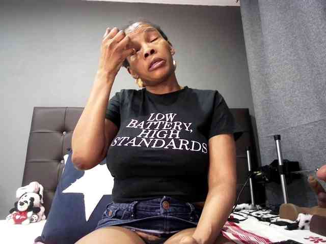 Ntombie-one4u webcam
