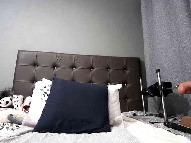 Ntombie-one4u webcam