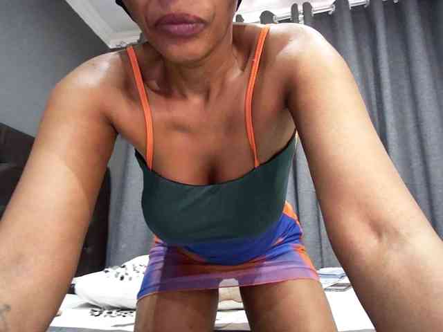 Ntombie-De-NaughtyLover