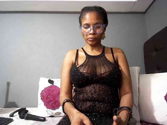 Ntombie - Girl 