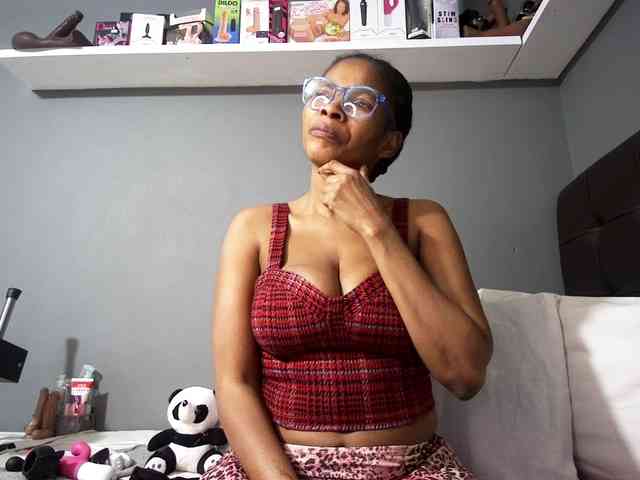 Ntombie-one4u webcam