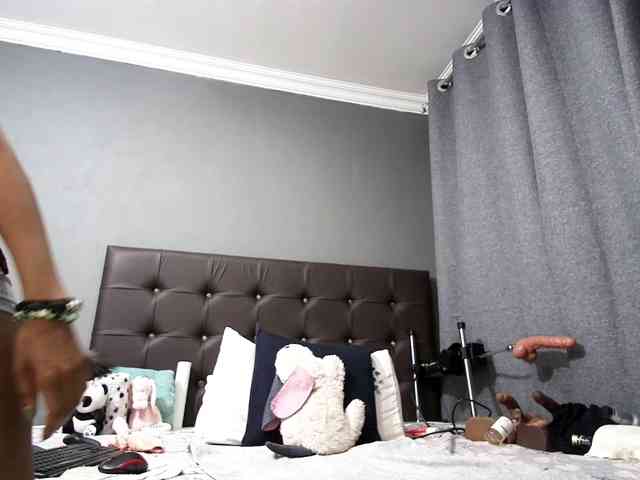 Ntombie-one4u webcam