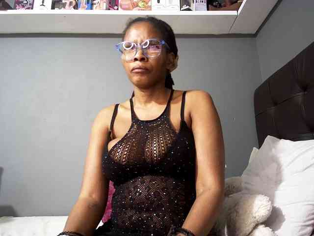 Ntombie-one4u webcam