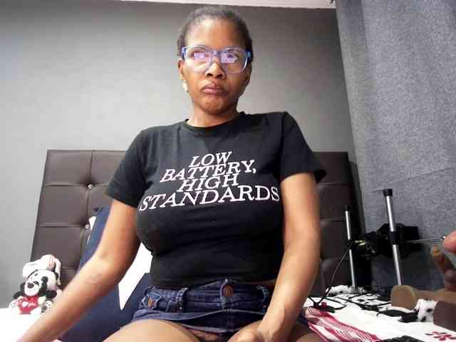 Ntombie-one4u webcam