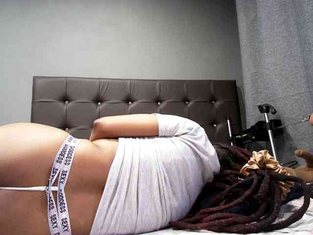 Ntombie-one4u webcam