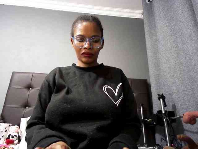 Ntombie-one4u webcam