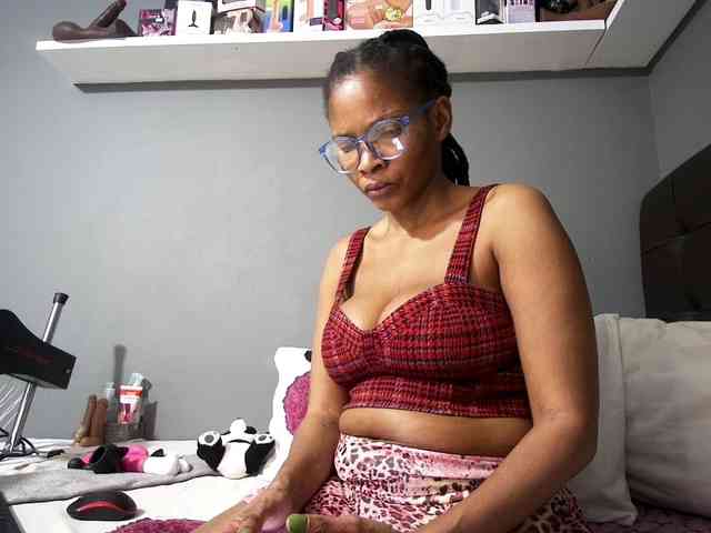 Ntombie-one4u webcam