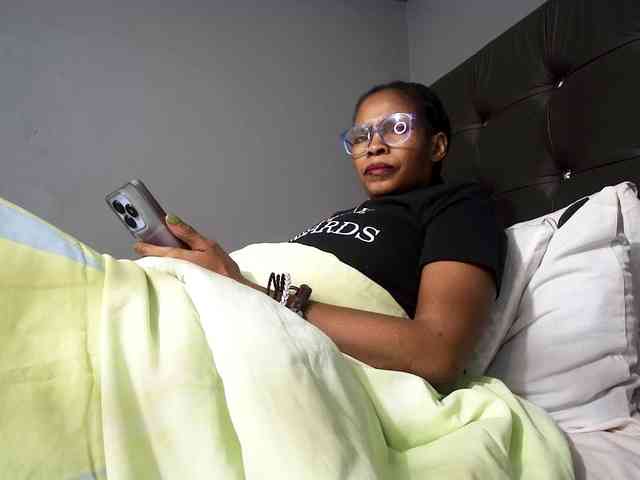 Ntombie-one4u webcam