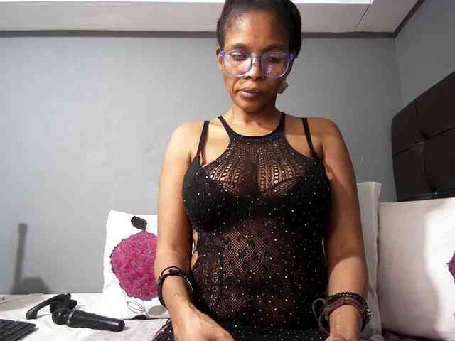 Ntombie-one4u webcam