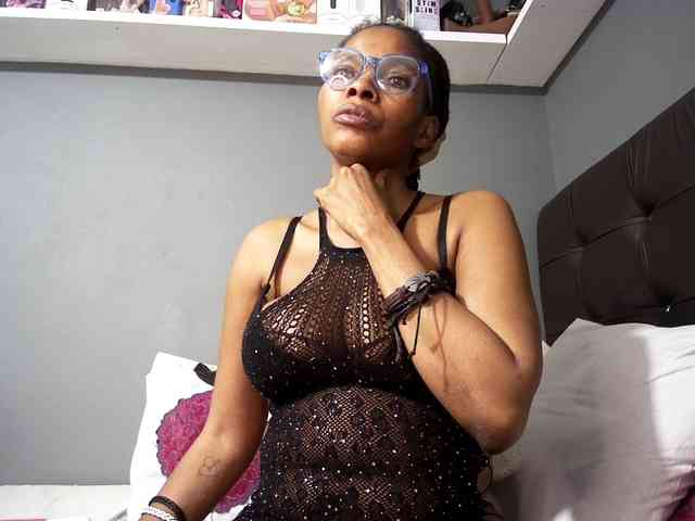 Ntombie-one4u webcam