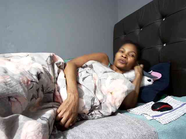Ntombie-one4u webcam
