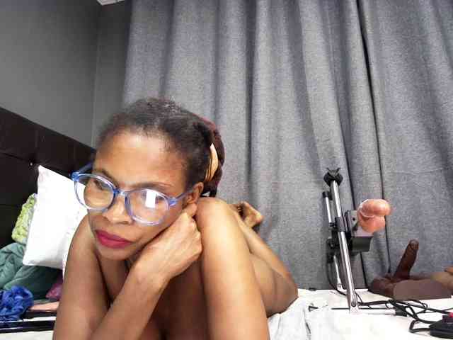 Ntombie-De-NaughtyLover