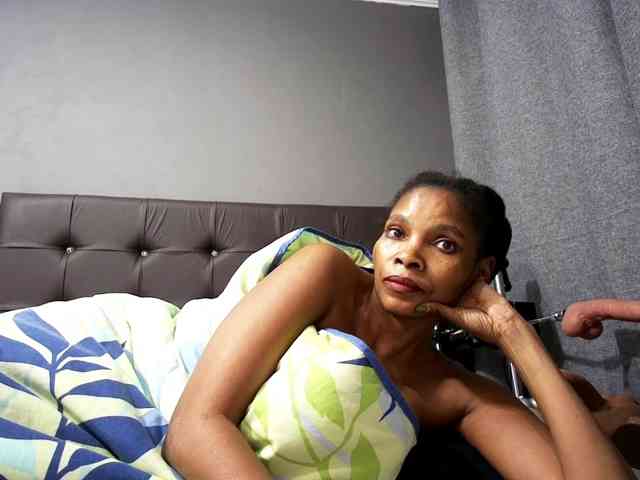 Ntombie-one4u webcam