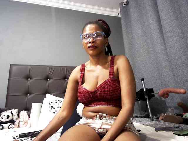 Ntombie-one4u webcam