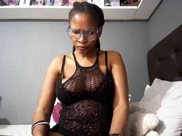 Ntombie-one4u webcam