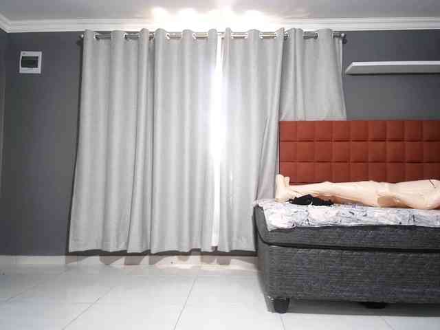 Ntombie-one4u webcam