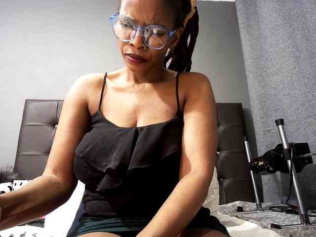 Ntombie-one4u webcam