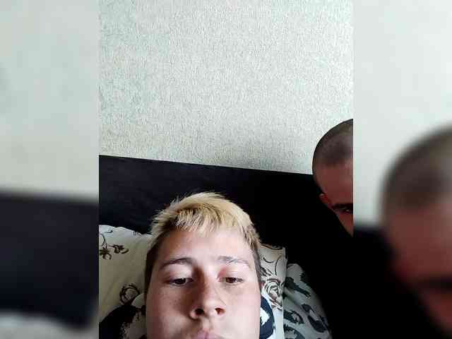 Femeli2045 Live Webcam on BongaCams