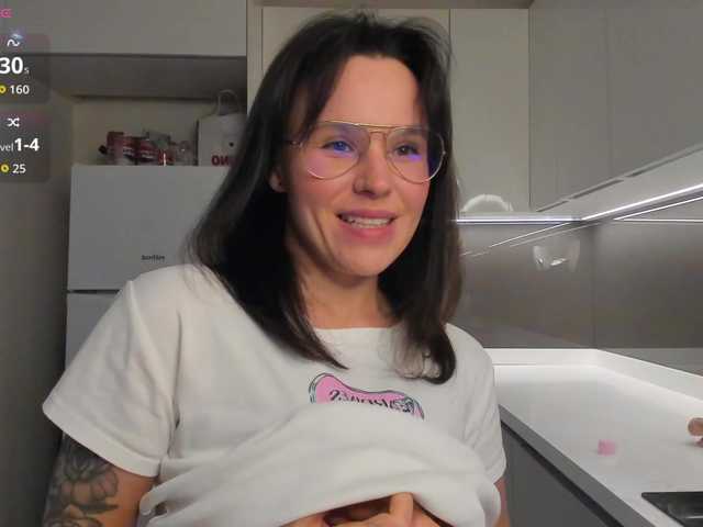 LisaDaniels live cam on BongaCams