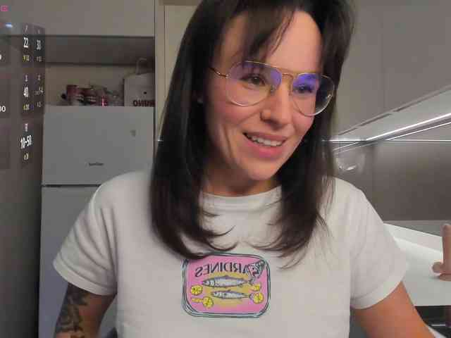 LisaDaniels webcam