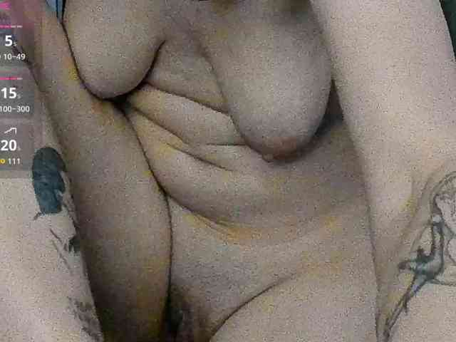 LisaDaniels webcam