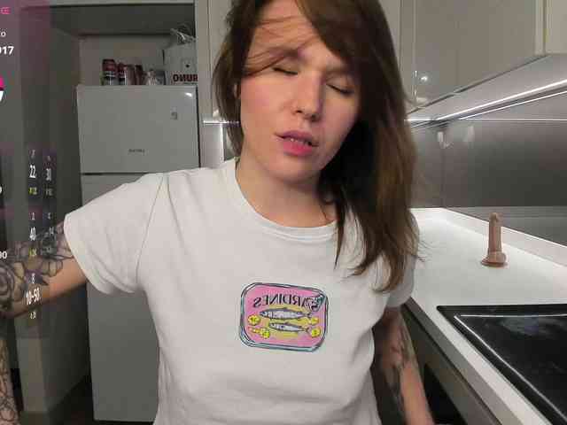 LisaDaniels webcam