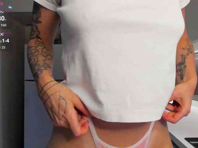 LisaDaniels webcam