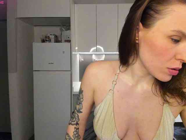 LisaDaniels webcam