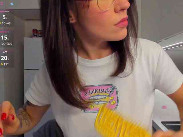 LisaDaniels webcam