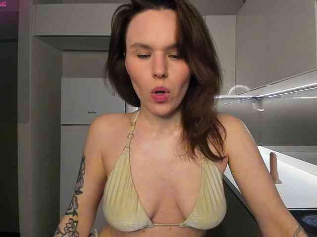 LisaDaniels webcam
