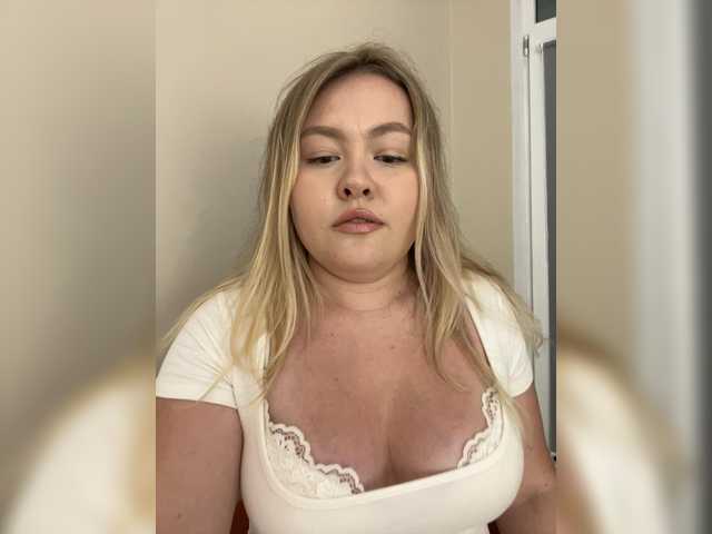 SunshineEmma live cam on BongaCams