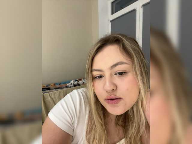 SunshineEmma, live now on BongaCams