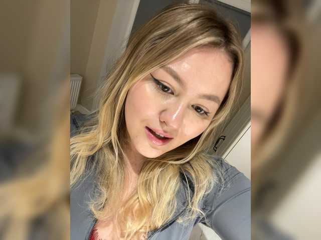 SunshineEmma live cam on BongaCams