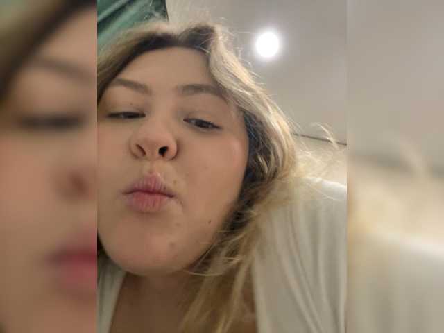 SunshineEmma live cam on BongaCams