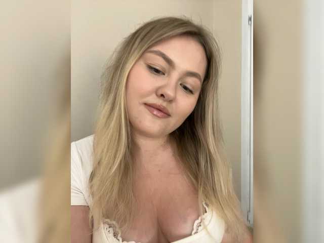 SunshineEmma live cam on BongaCams