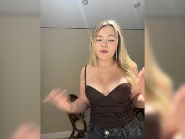 SunshineEmma live cam on BongaCams