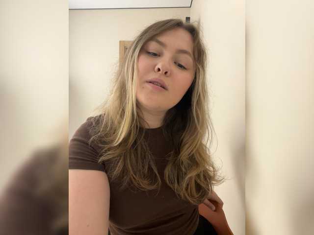 SunshineEmma live cam on BongaCams